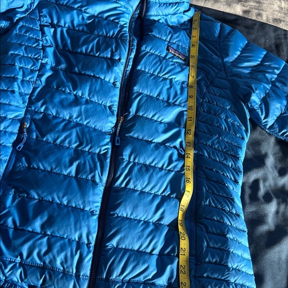 Patagonia Women's Vibrant Blue Down Sweater - Picture 16 of 16